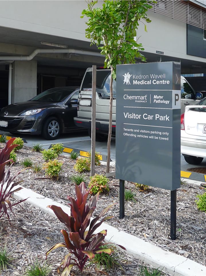 Kedron Wavell Medical Centre Signage